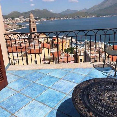 Le Suite Guarinelli B&B Гаэта Экстерьер фото