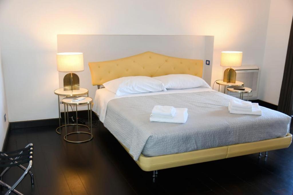 Le Suite Guarinelli B&B Гаэта Экстерьер фото